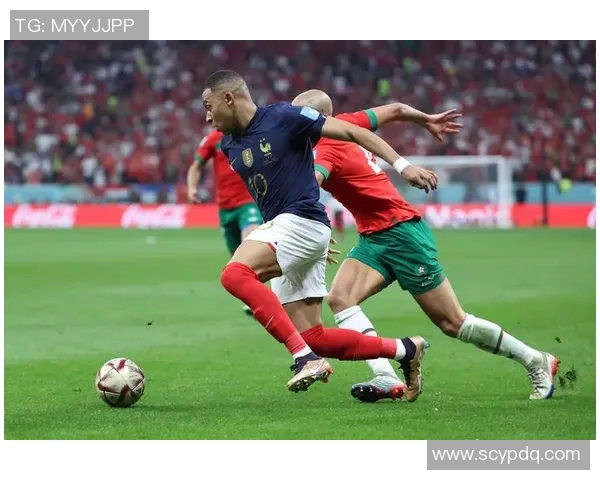 猜球星足球大挑战:带你走进绿茵场,揭秘最强球员背后的故事 猜球星足球大挑战:带你走进绿茵场,揭秘最强球员背后的故事